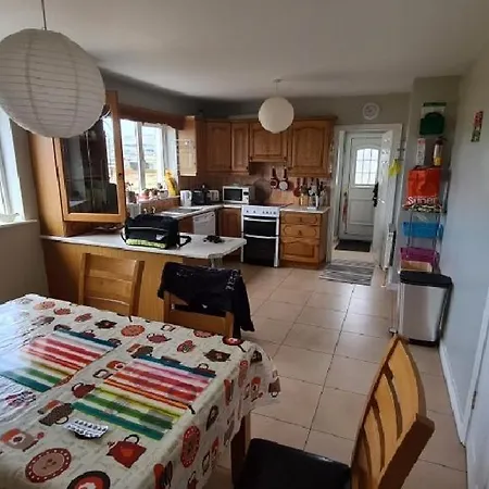 Semesterbostad Gort V23x673